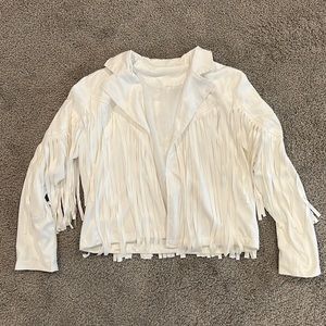 CHAUKAREAUL White Fringe Jacket